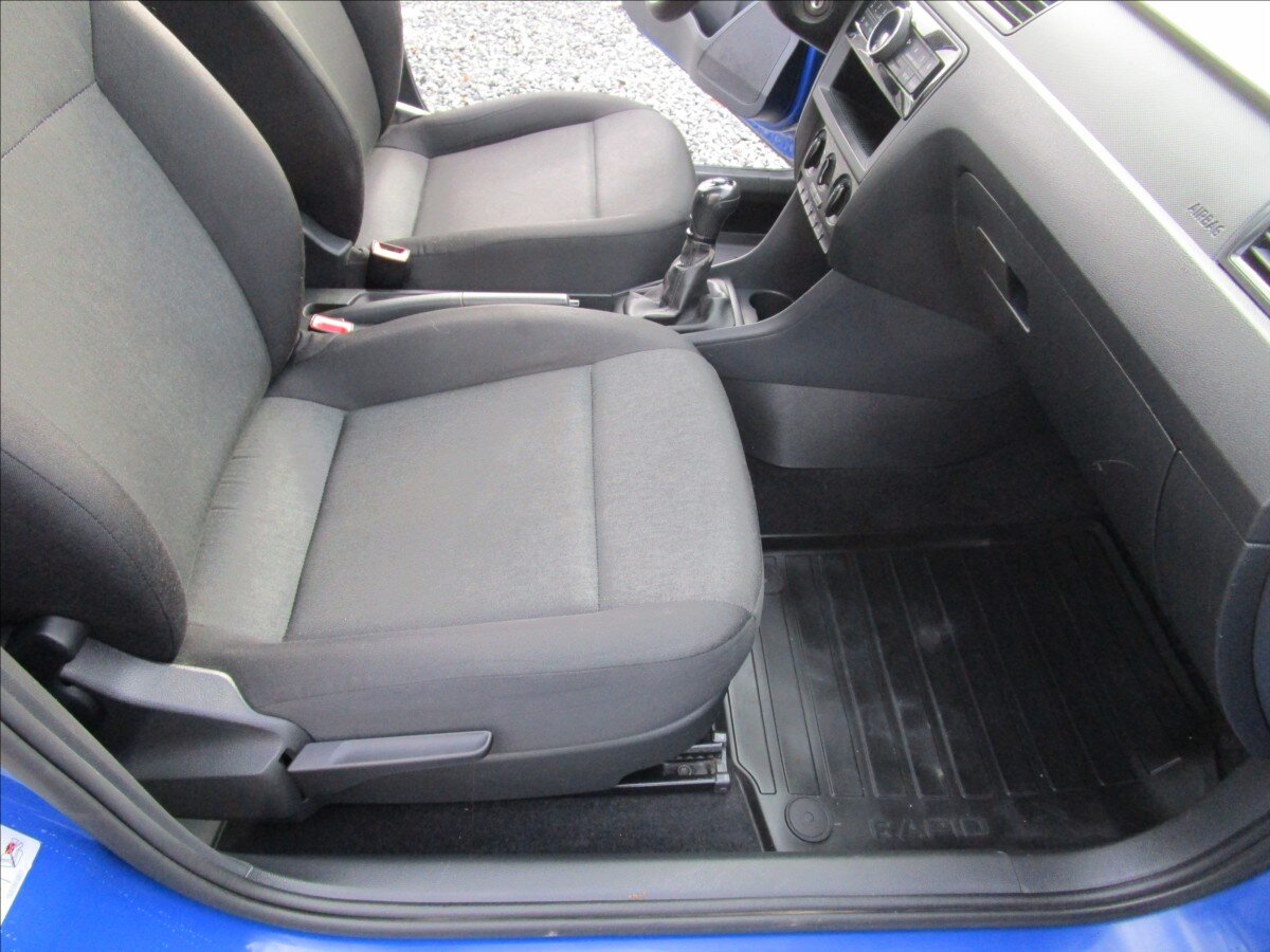 Škoda Rapid Sedan 999,0 70 kw