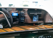 Cadillac Escalade 32