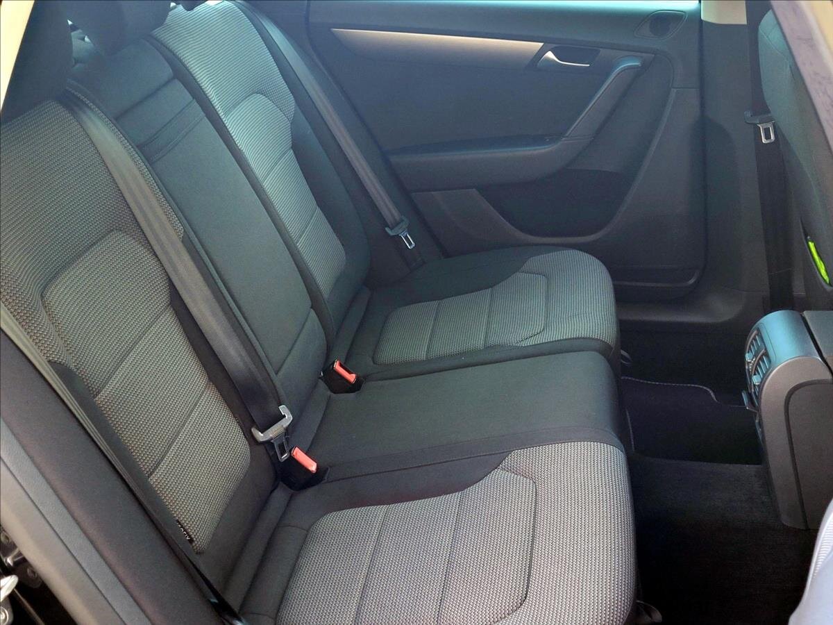 Volkswagen Passat Kombi 1,4 l 90 kw