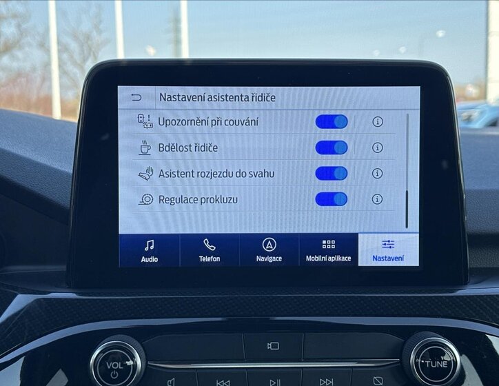 Ford Kuga SUV / Terénní 1,5 l 110 kw