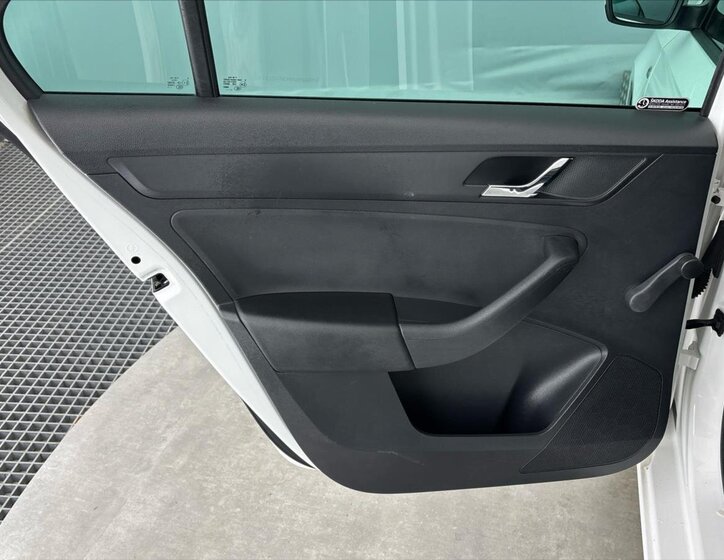 Škoda Rapid Liftback 1,2 l 63 kw