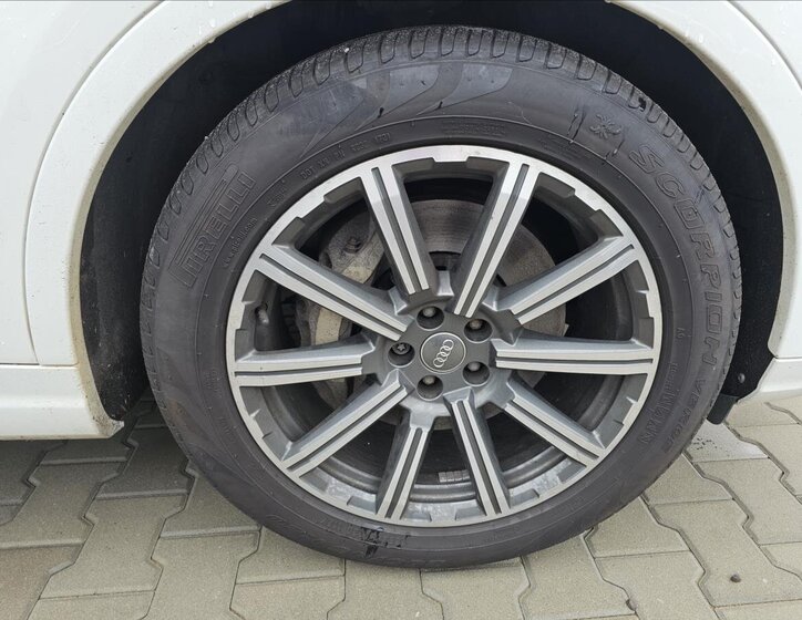 Audi Q7 Kombi 3,0 l 200 kw