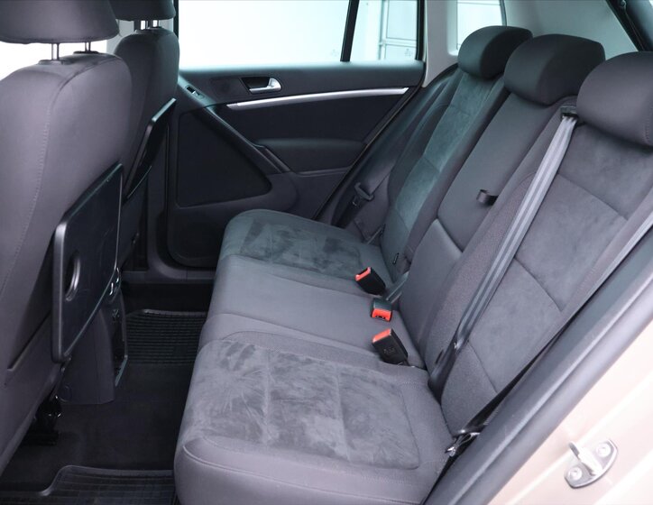 Volkswagen Tiguan SUV 2,0 l 103 kw