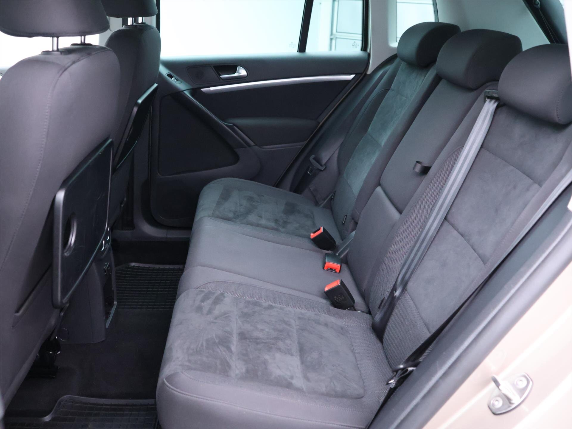 Volkswagen Tiguan SUV 2,0 l 103 kw