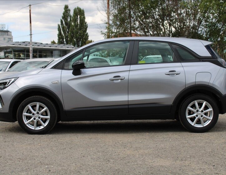 Opel Crossland SUV / Terénní 1,2 l 96 kw