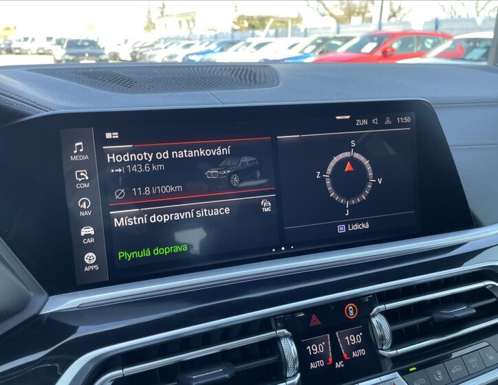 BMW X7 SUV / Terénní 3,0 l 195 kw