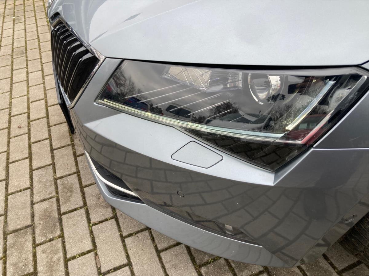 Škoda Superb Kombi 2,0 l 140 kw