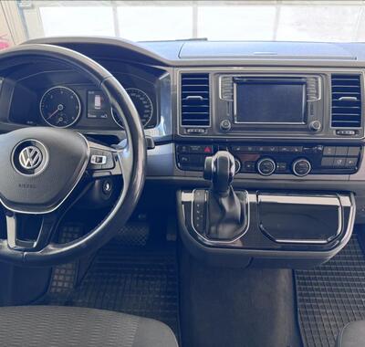 Volkswagen Multivan 11