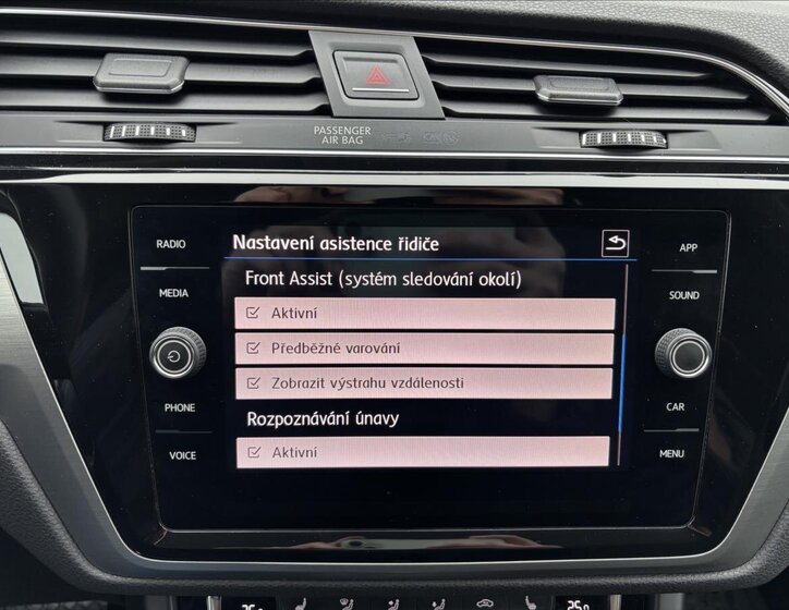 Volkswagen Touran MPV 1,5 l 110 kw