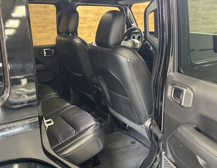 Jeep Wrangler SUV / Terénní 2,1 l 147 kw