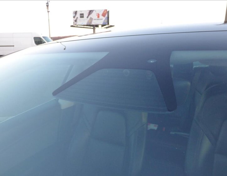 Tesla Model 3 Sedan 0,0 377 kw