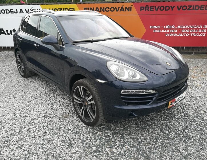 Porsche Cayenne 2