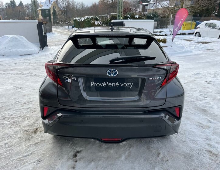 Toyota C-HR 5