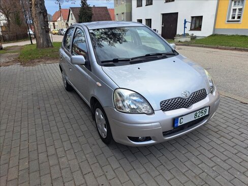 Toyota Yaris Hatchback 1,4 l 55 kw