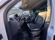 Volkswagen Multivan 10