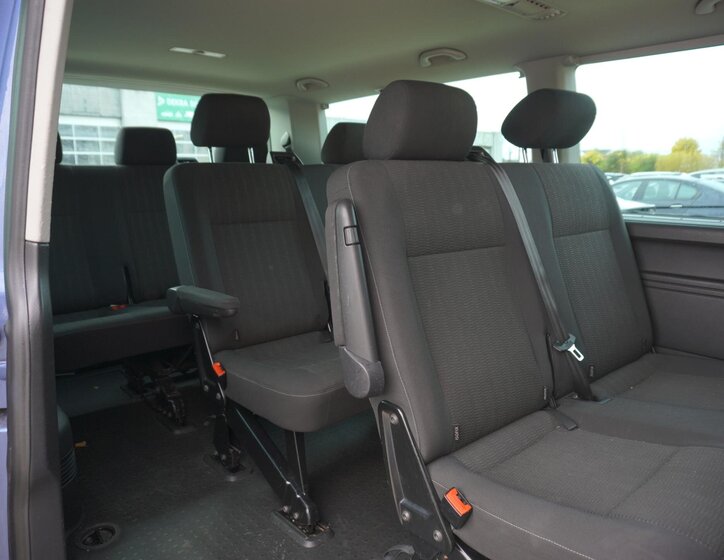 Volkswagen Caravelle 21