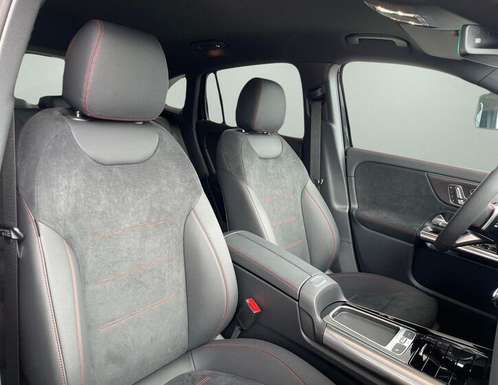 Mercedes-Benz GLA 16