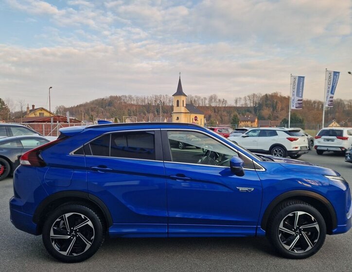 Mitsubishi Ostatní SUV / Terénní 2,4 l 138 kw