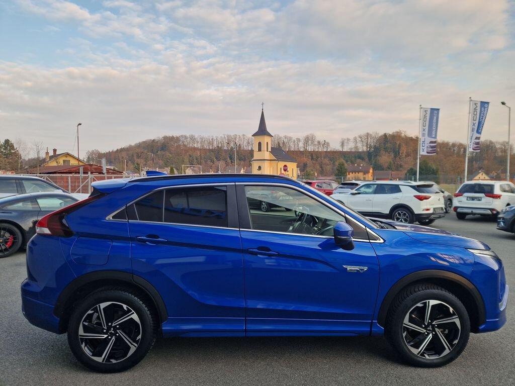 Mitsubishi Ostatní SUV / Terénní 2,4 l 138 kw