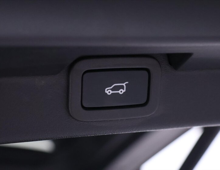 Land Rover Discovery 11