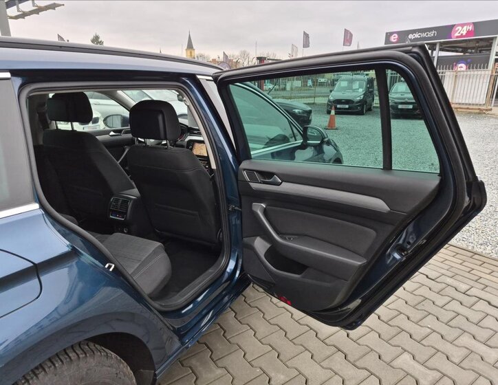 Volkswagen Passat Kombi 2,0 l 110 kw