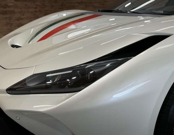 Ferrari F8 Kabriolet 3,9 l 530 kw