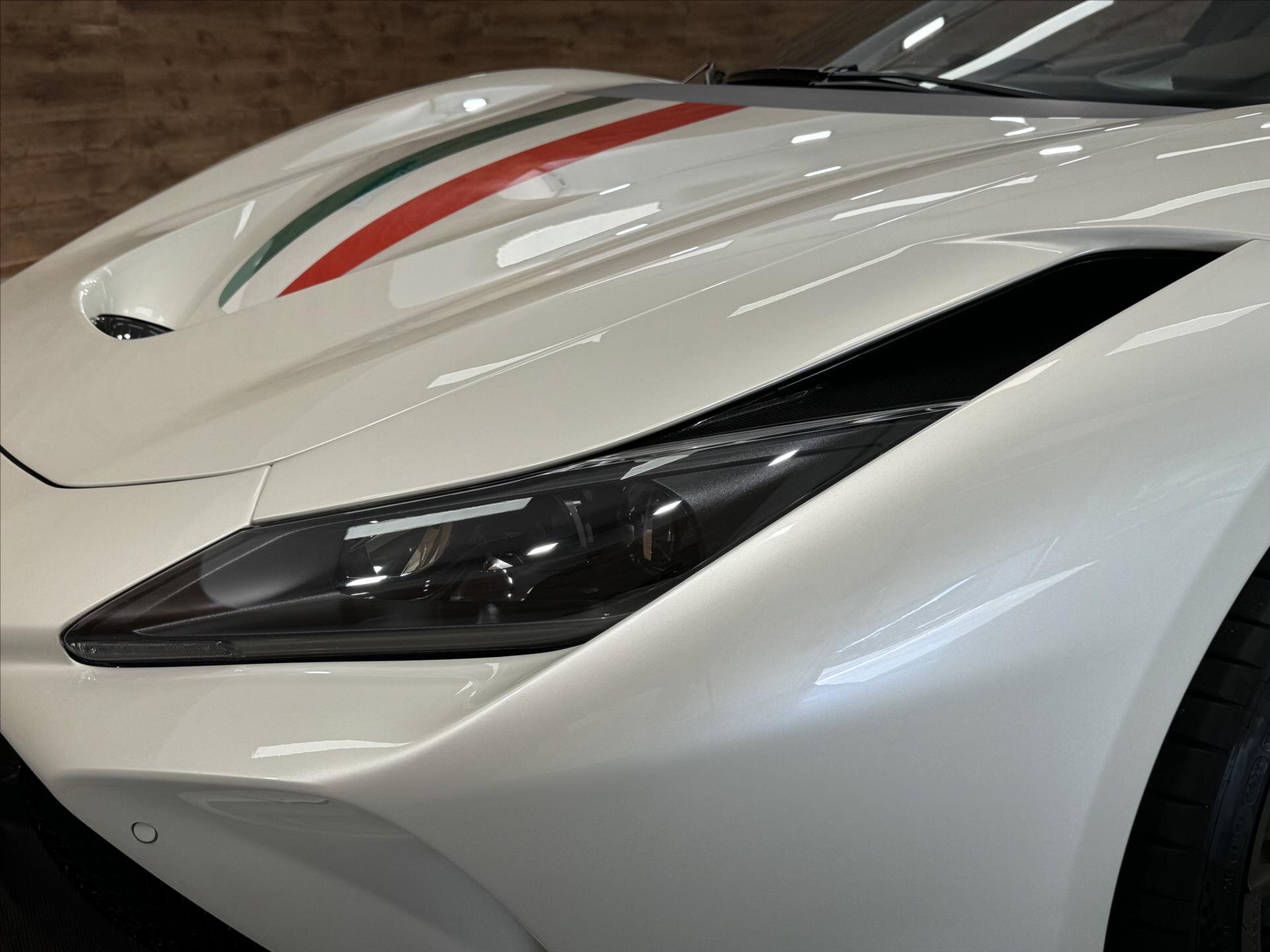 Ferrari F8 Kabriolet 3,9 l 530 kw