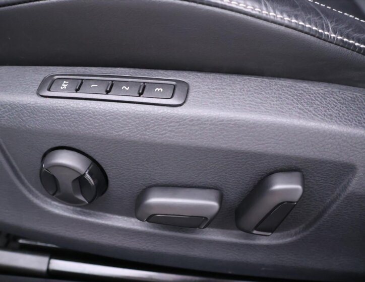 Škoda Superb Kombi 2,0 l 147 kw