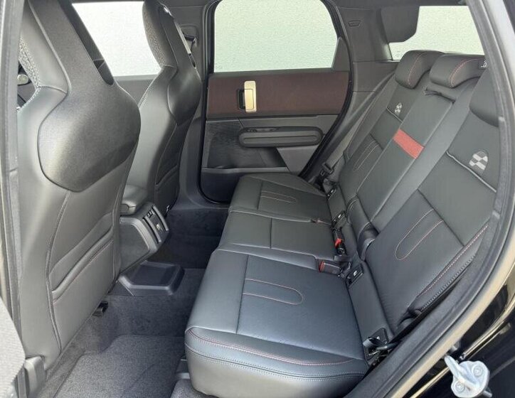 Mini Countryman SUV 2,0 l 221 kw