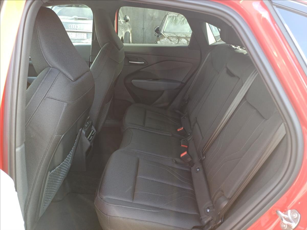 Audi Q3 CUV / Crossover 2,0 l 110 kw