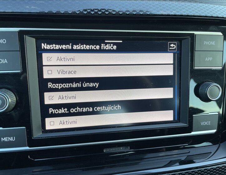 Volkswagen Polo Hatchback 999,0 70 kw