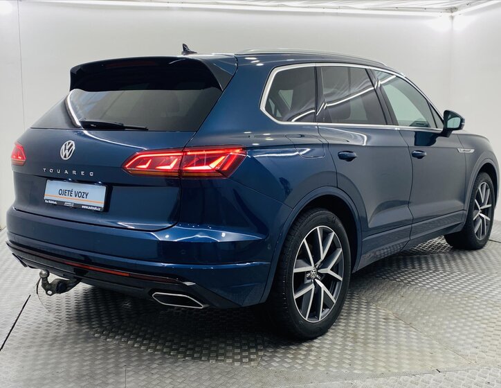 Volkswagen Touareg 2