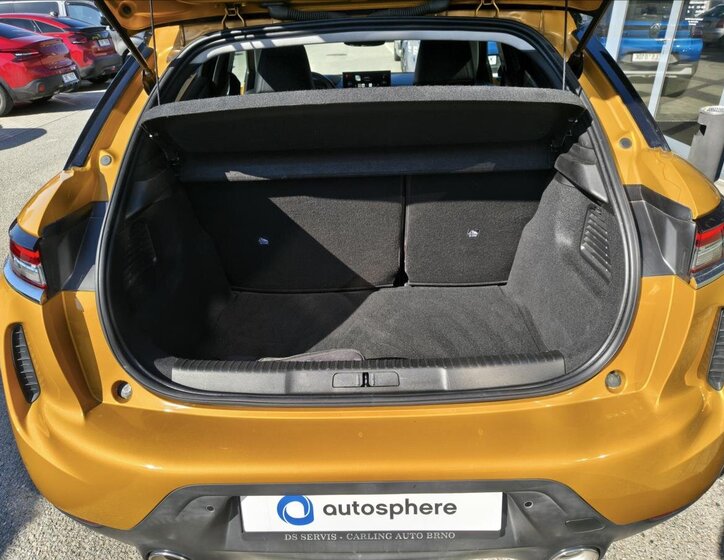 DS Automobiles DS3 Crossback Hatchback 1,2 l 114 kw