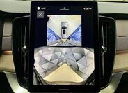 Volvo XC90 SUV / Terénní 2,0 l 335 kw