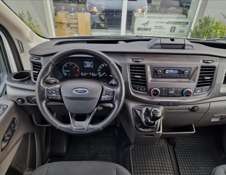 Ford Transit 12