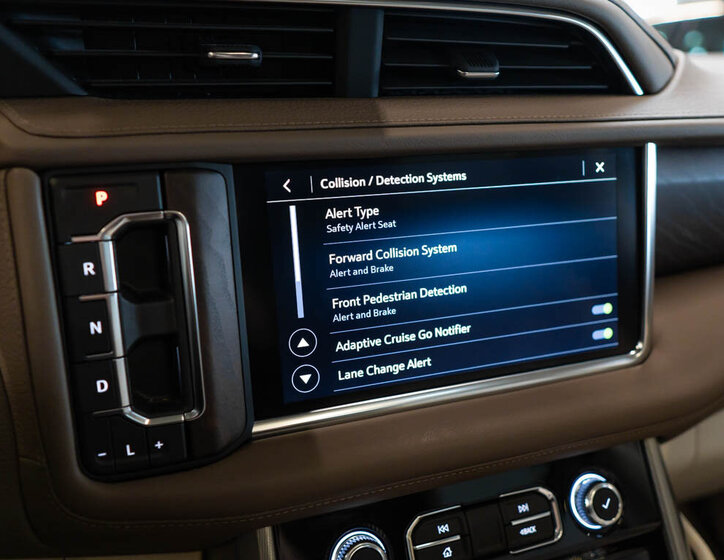 GMC Yukon SUV / Terénní 6,2 l 313 kw