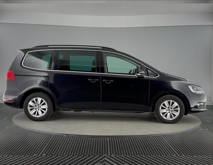 Volkswagen Sharan MPV 2,0 l 103 kw