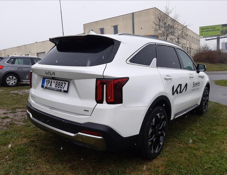KIA Sorento SUV / Terénní 2,2 l 142 kw