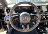 Mercedes-Benz Třídy A Hatchback 1,3 l 120 kw