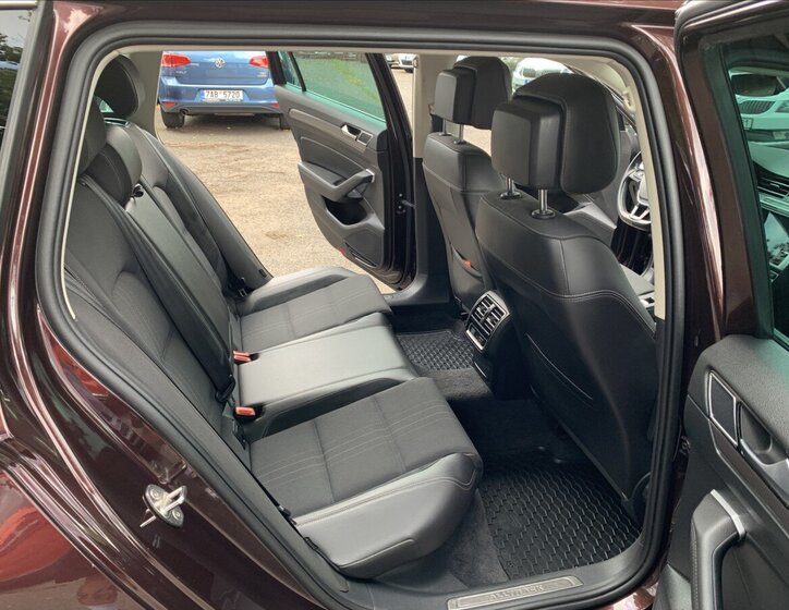 Volkswagen Passat Kombi 2,0 l 140 kw