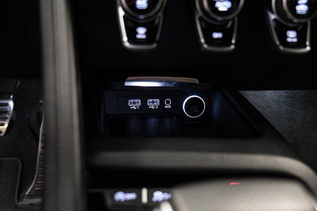 Audi R8 Kupé 5,2 l 456 kw