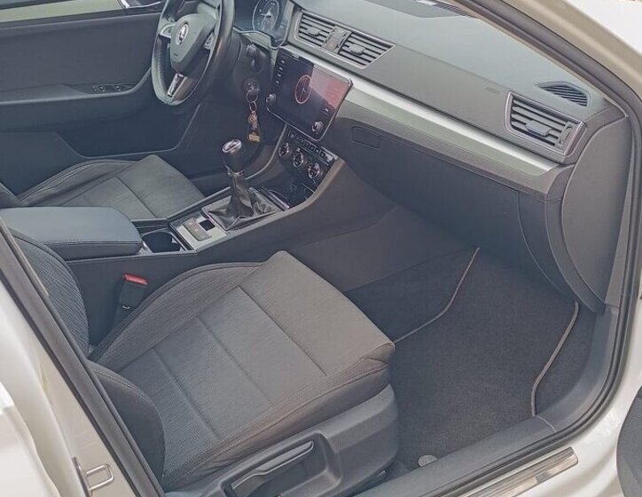 Škoda Superb Kombi 0,0 110 kw