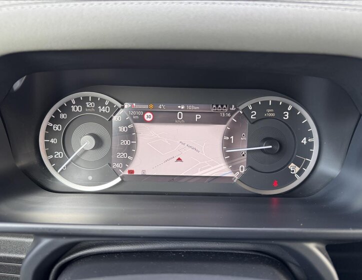 Land Rover Defender SUV 3,0 l 183 kw