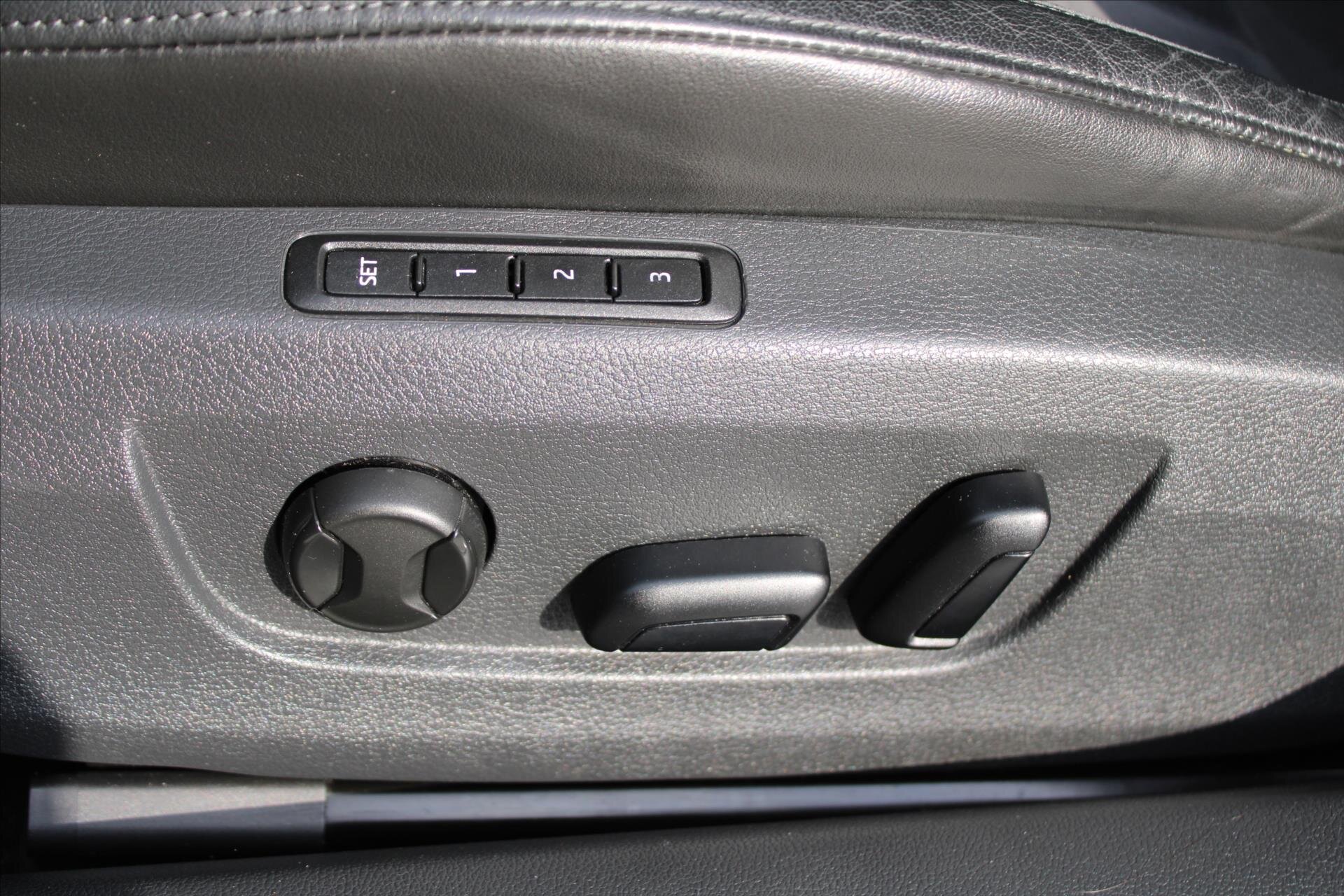 Škoda Superb Liftback 2,0 l 206 kw