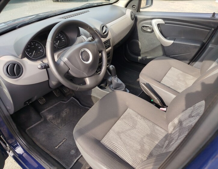 Dacia Sandero 10