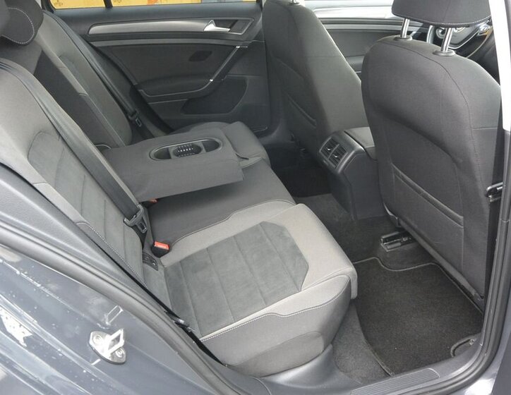 Volkswagen Golf Kombi 2,0 l 110 kw