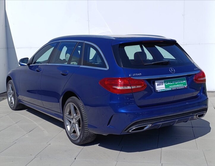 Mercedes-Benz Třídy C Kombi 2,1 l 150 kw