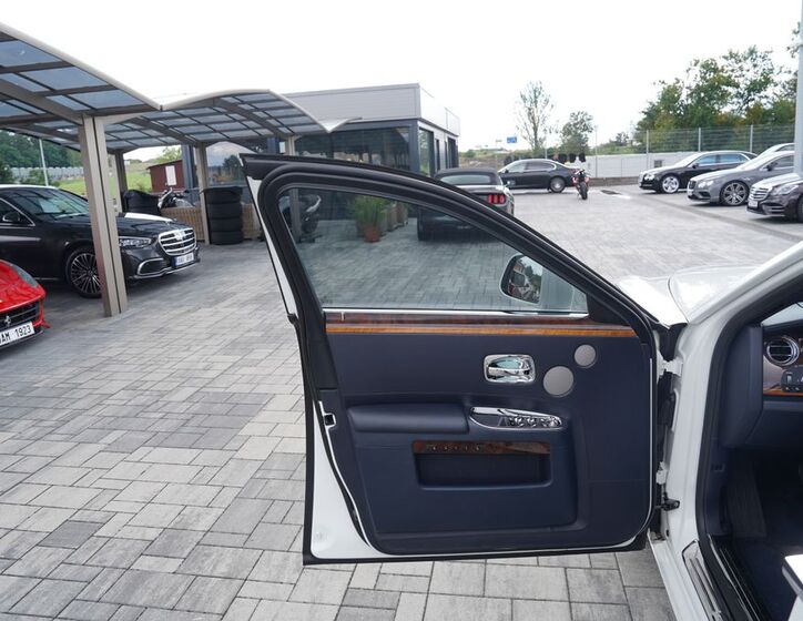 Rolls-Royce Ghost 16