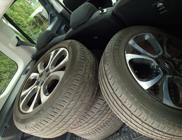 Citroën Berlingo MPV 1,5 l 96 kw