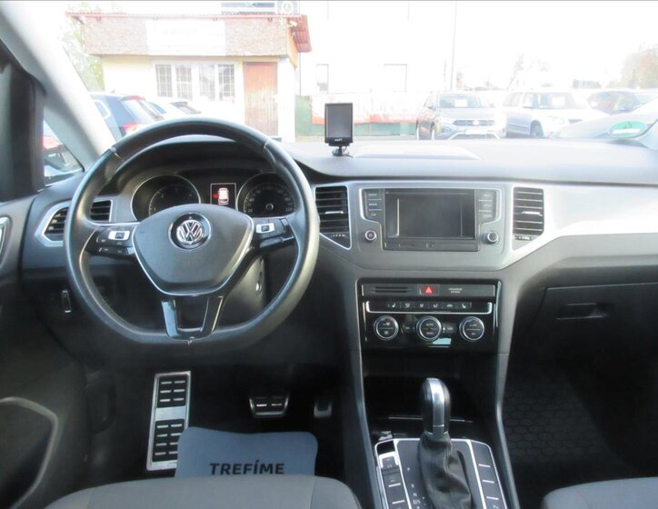 Volkswagen Golf Sportsvan Hatchback 1,6 l 81 kw